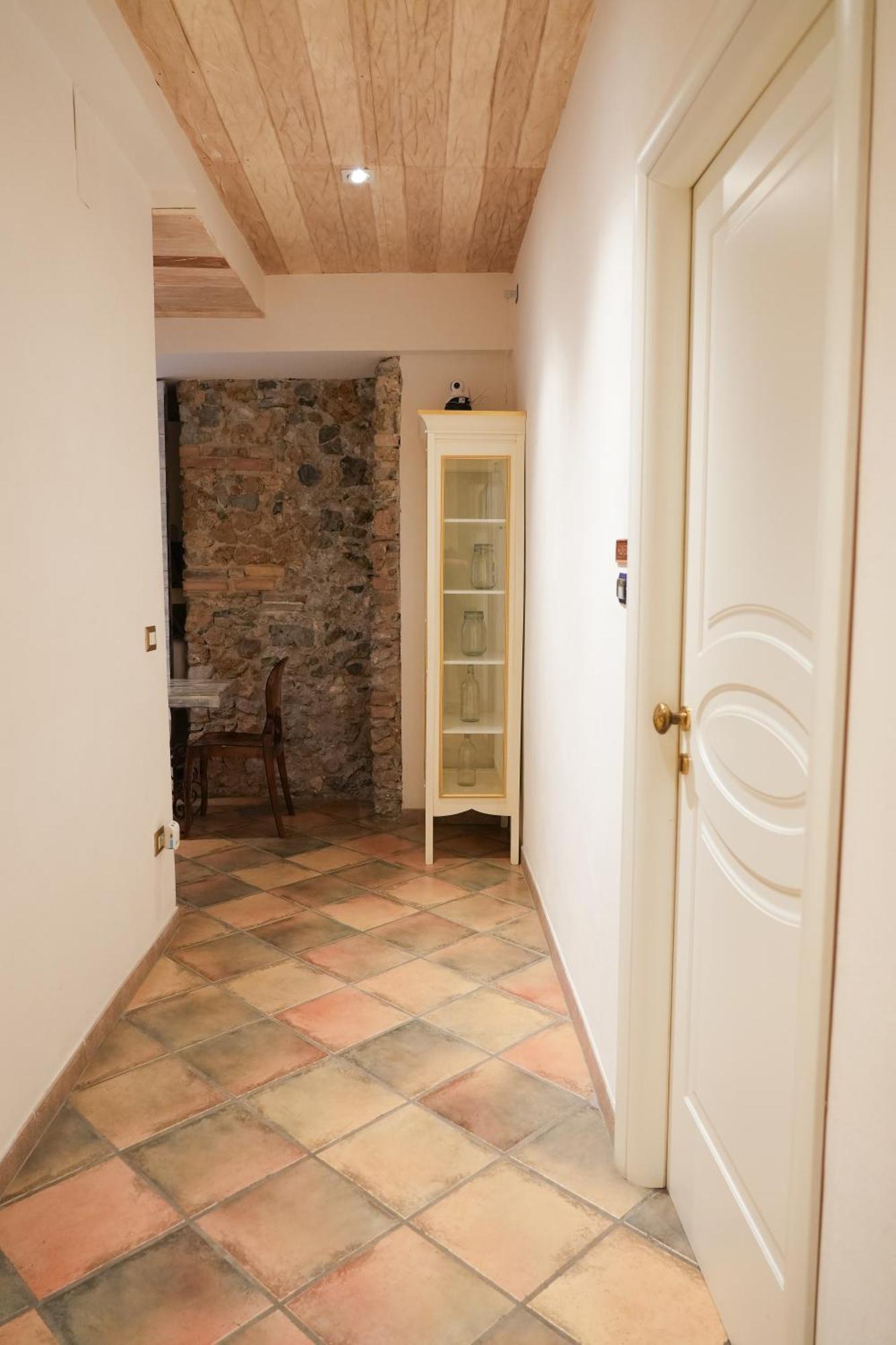Double Room,1499215171:JPEG